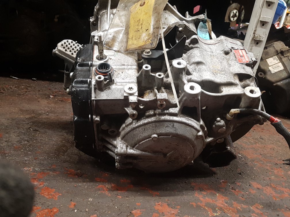 2012 - 2016 Volvo V40  Hatchback Automatic Transmission 1285186
