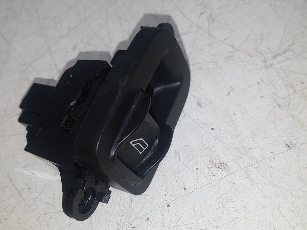 2005 - 2012 Volvo S40  Saloon Left Front Window Switch 30773217
