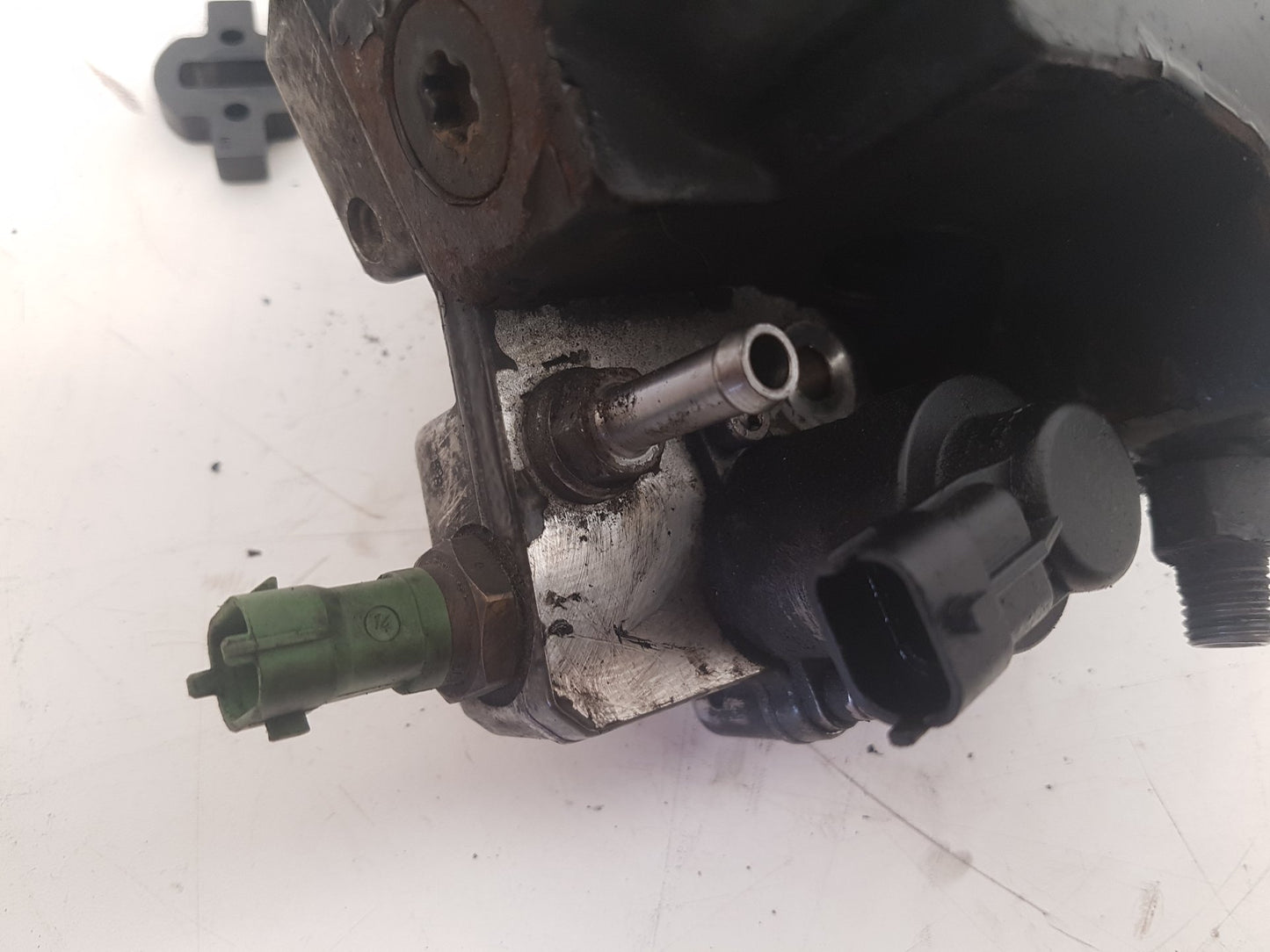 2006 - 2010 Volvo V50  Estate High Pressure Pump 0 445 010 111