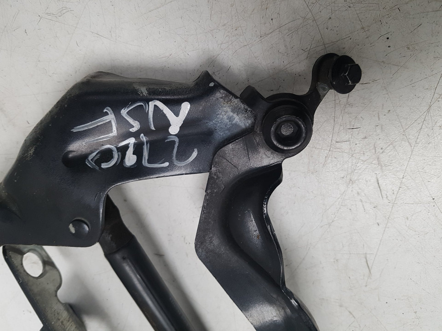 2010 - 2016 Volvo S80  Saloon Bonnet Hinge/Strut 31385810
