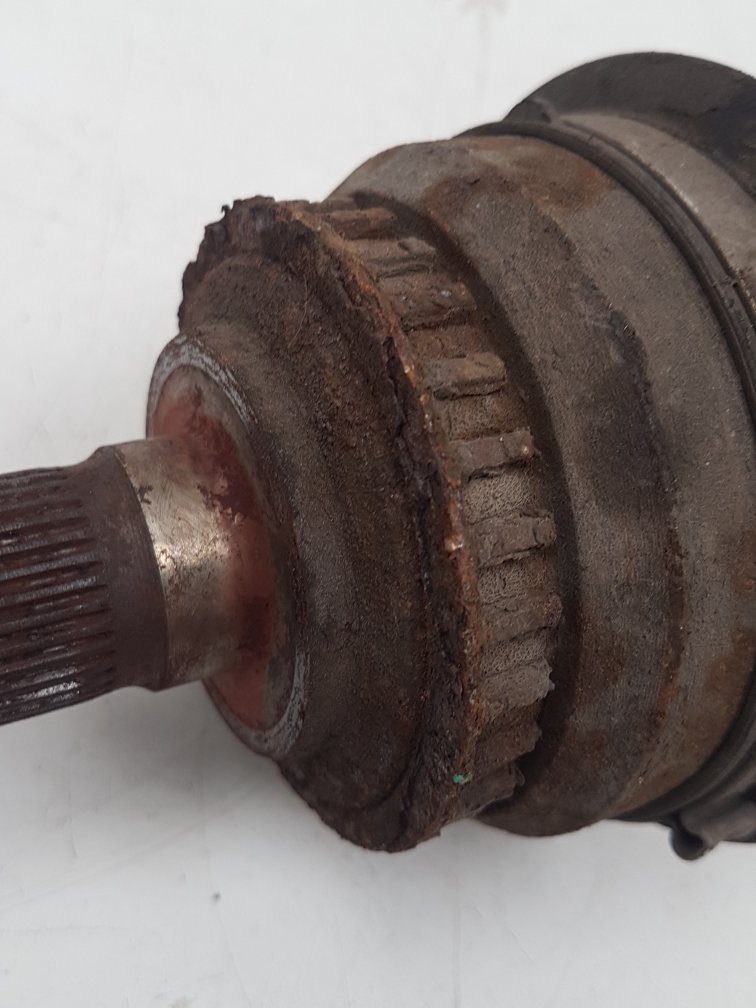 1998 - 2003 Saab 9-3  Convertible Left Front Drive Axle 5171244