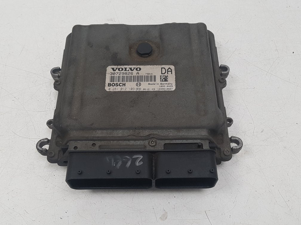 2005 - 2008 Volvo V70  Estate Engine ECU 30729826