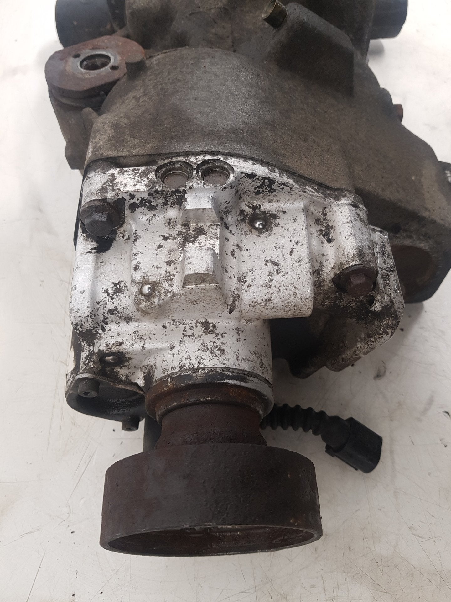 2005 - 2007 Volvo XC70  Estate Rear Differential Assembly 6510002200