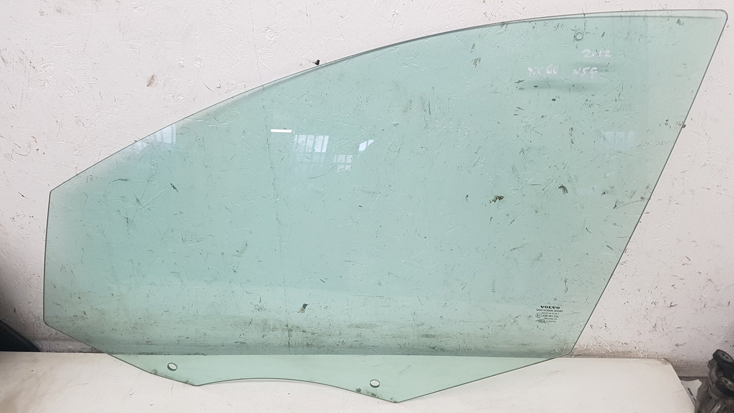 2008 - 2016 Volvo XC60   Left Front Door Window