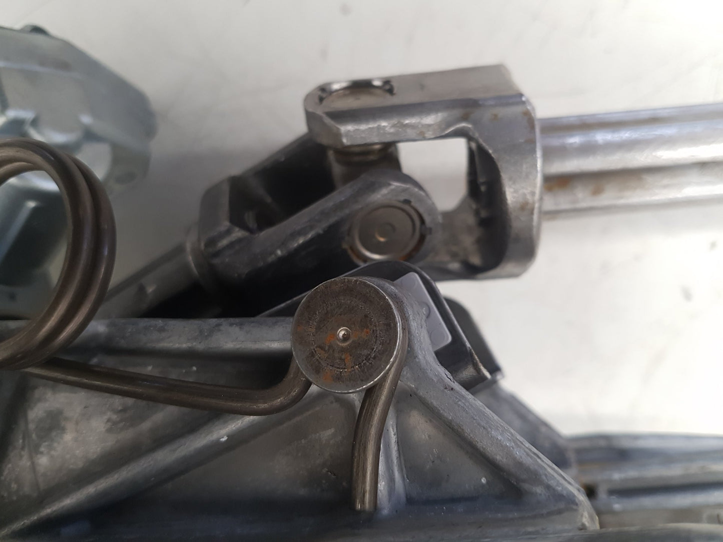 2015 - 2019 Volvo V40 Cross Country  Hatchback Steering Column 31429463