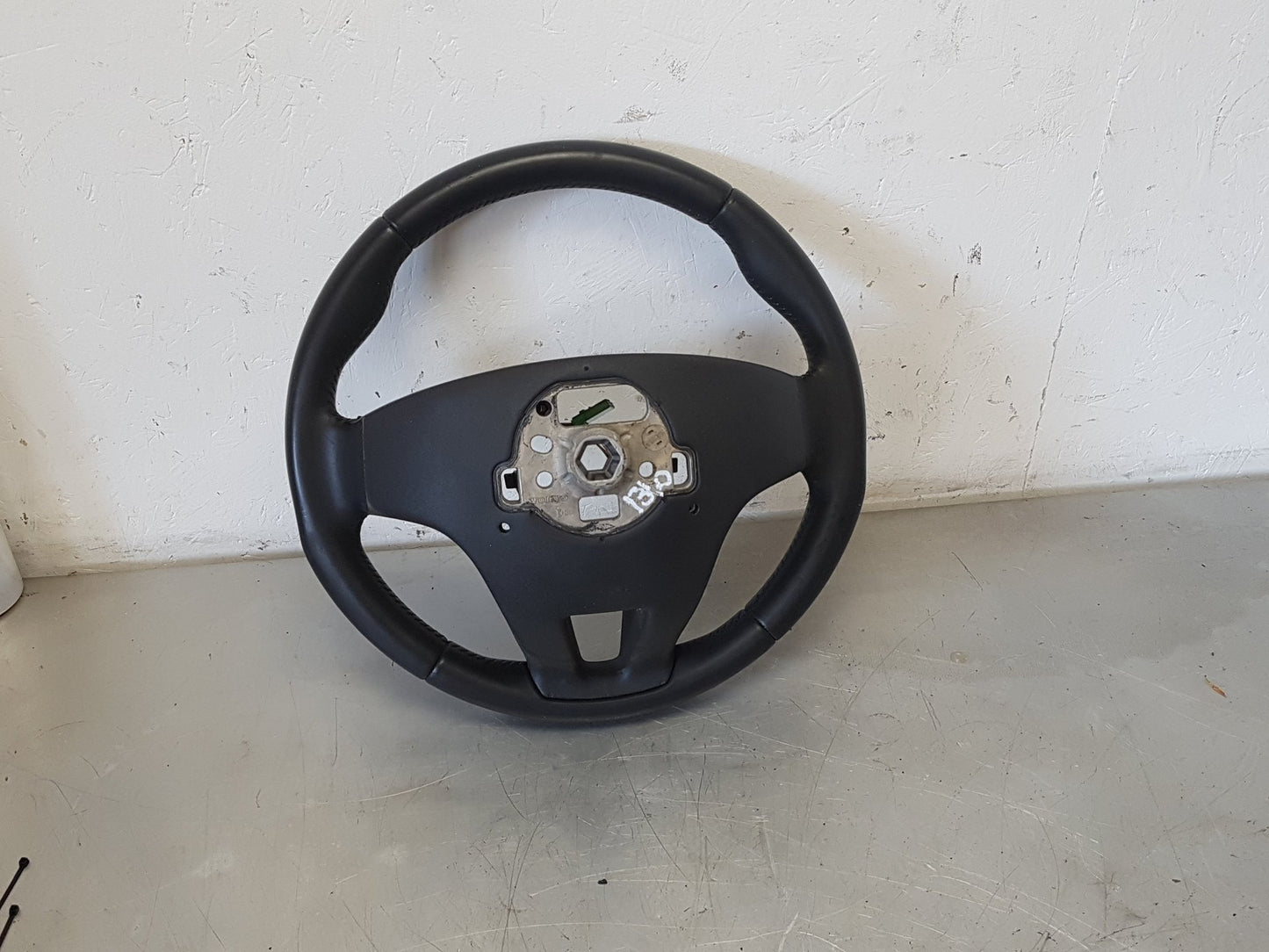 2013 Volvo S60  Saloon Steering Wheel 31250592