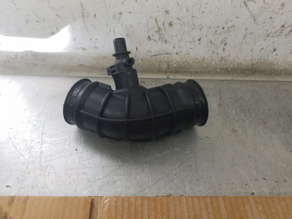 2001 - 2005 Volvo V70  Estate INTAKE PIPE 30636854