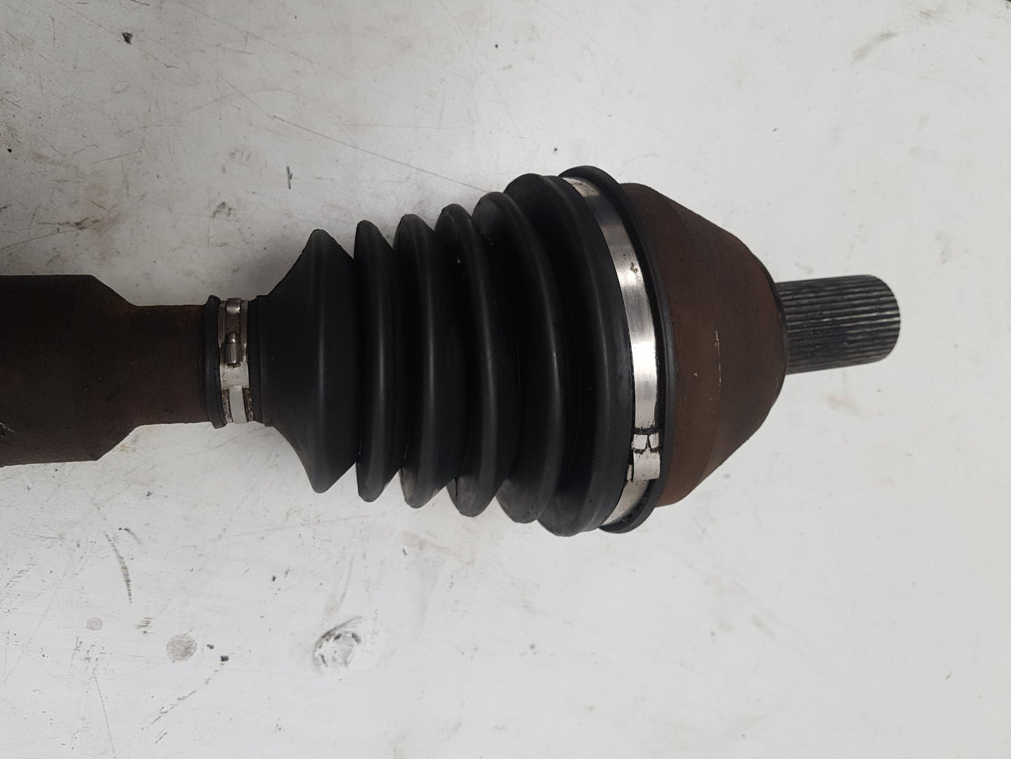2008 - 2013 Volvo XC60 I 156 Estate DRIVESHAFT - PASSENGER FRONT (MANUAL) (ABS) 36051318