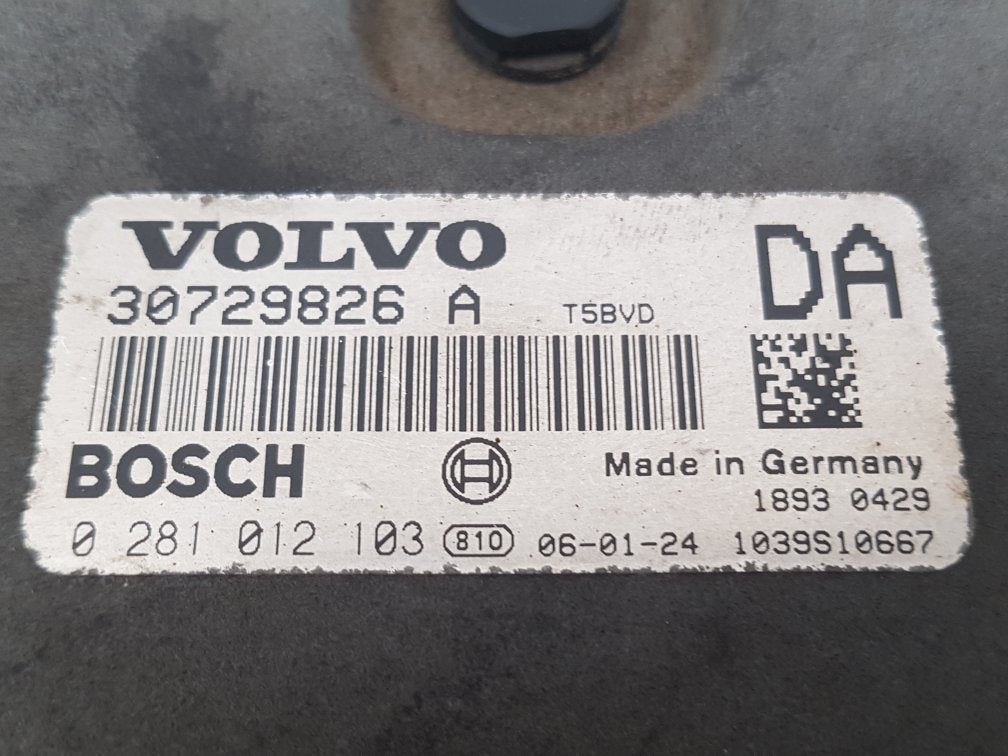 2005 - 2008 Volvo V70  Estate Engine ECU 30729826