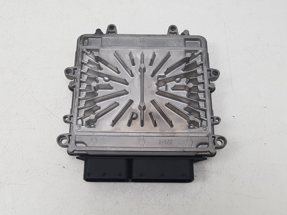 2005 - 2012 Volvo XC90  Estate Engine ECU 30729826A