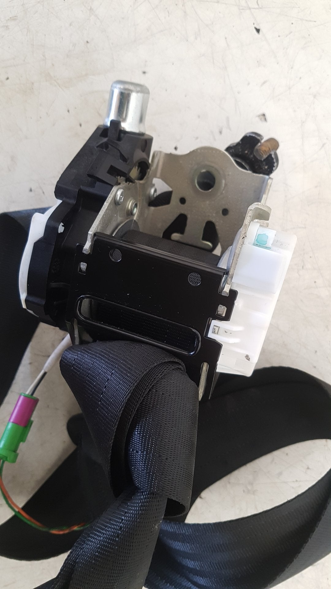 2008 - 2017 Volvo XC60 I 156 SUV Right Rear Seat belt 39818863