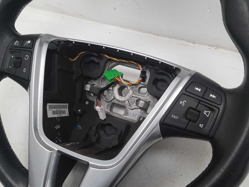 2010 - 2015 Volvo S60   Steering Wheel 31250592