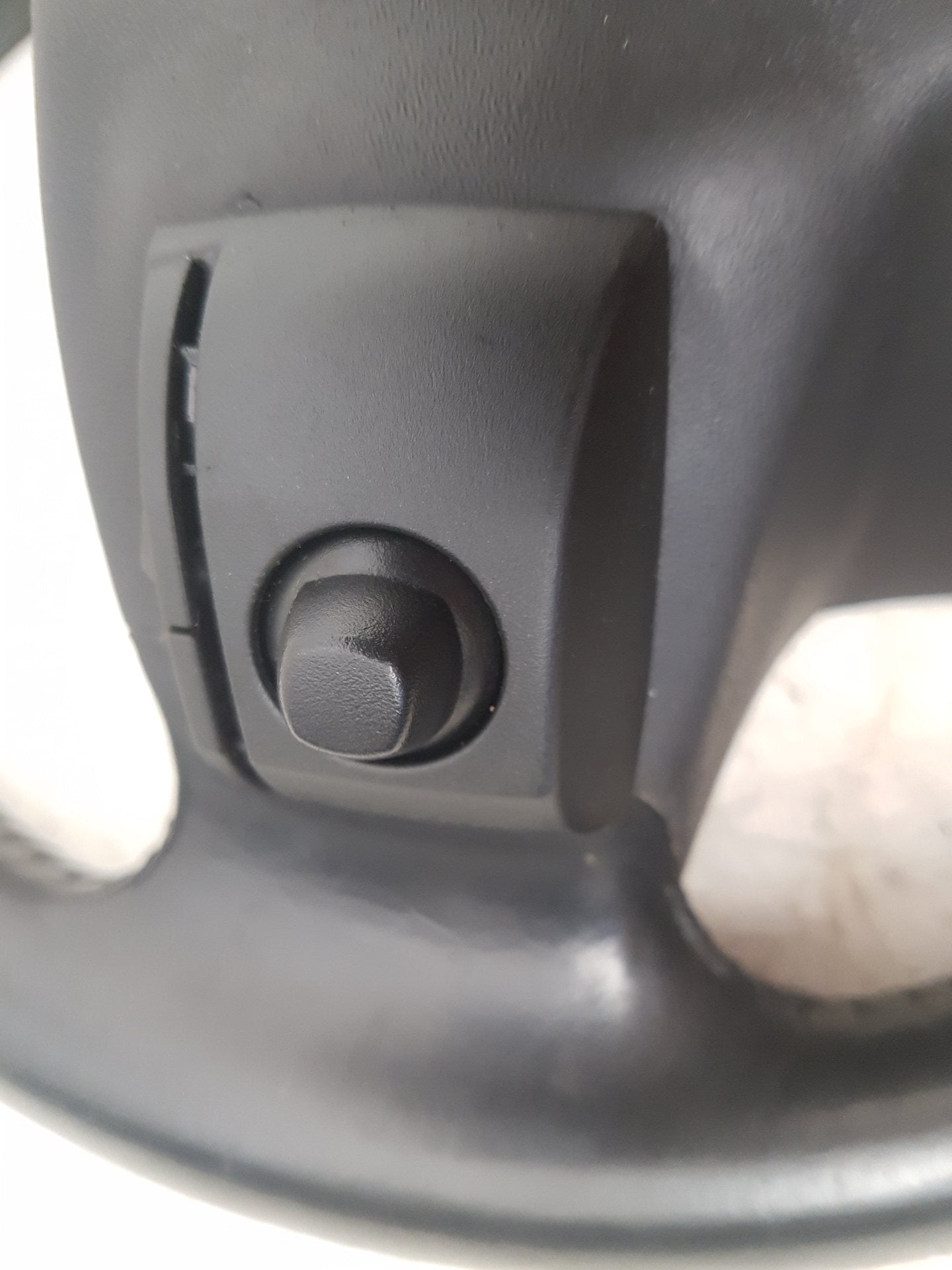 2008 - 2012 Volvo V70  Estate Steering Wheel 31271094