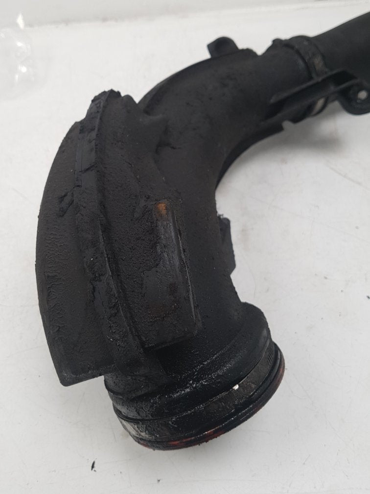 2008 - 2012 Volvo V50   Intercooler Pipe 31319646