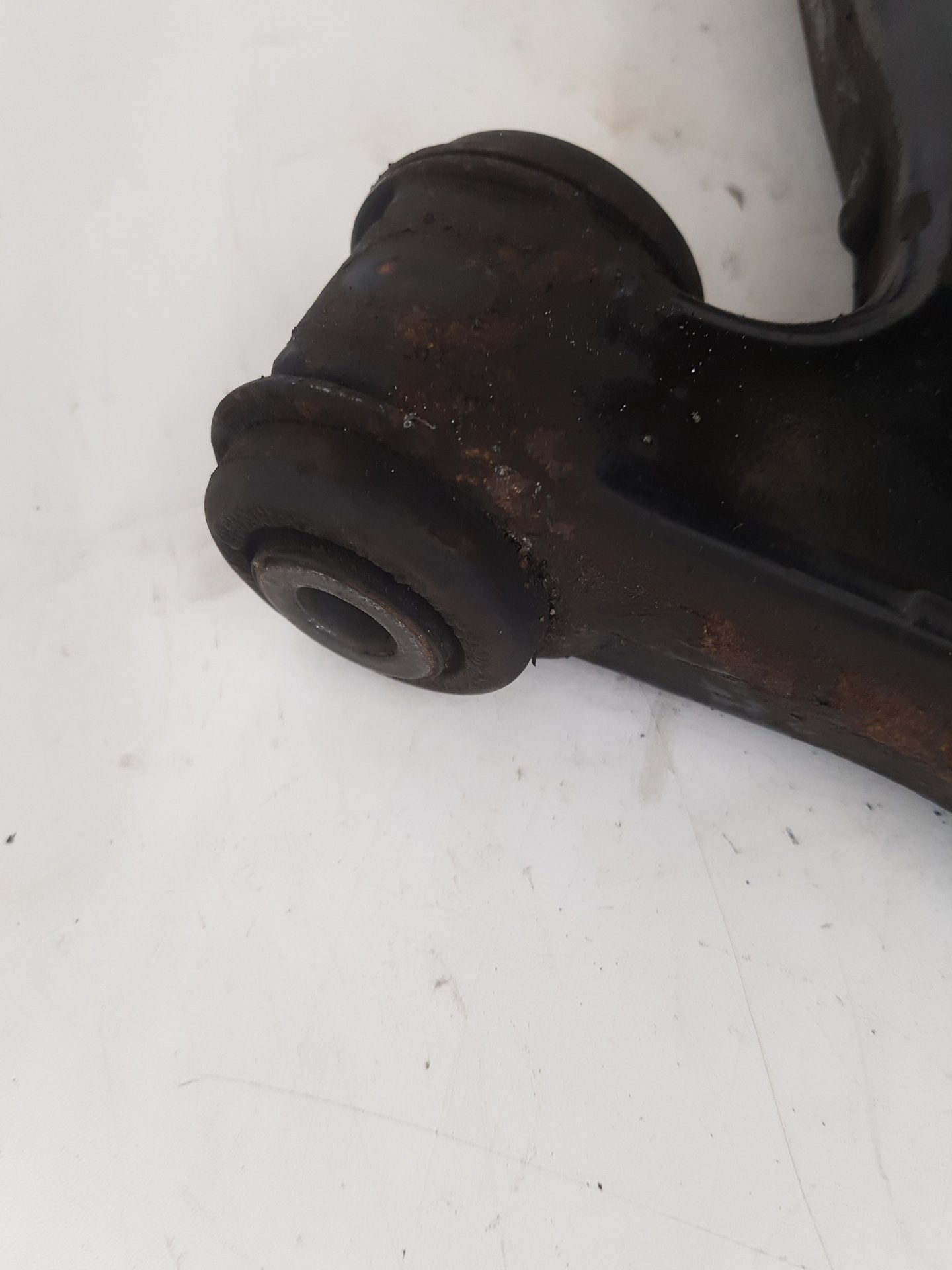 2015 - 2019 Volvo V40 Cross Country  Hatchback LOWER ARM/WISHBONE (PASSENGER SIDE) AV61 3A262 DA