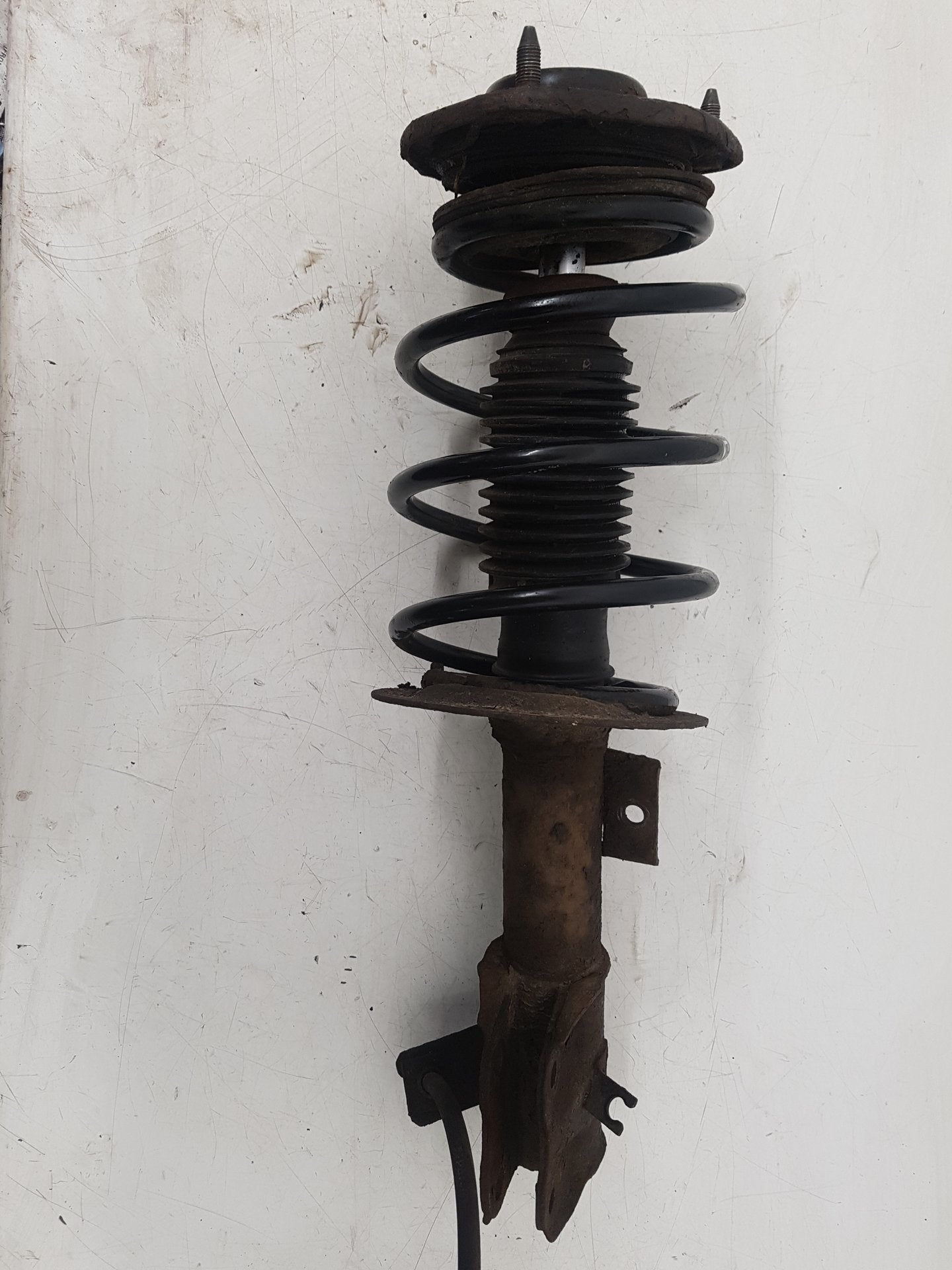 2000 - 2004 Volvo V40  Estate Left Front Shock Absorber
