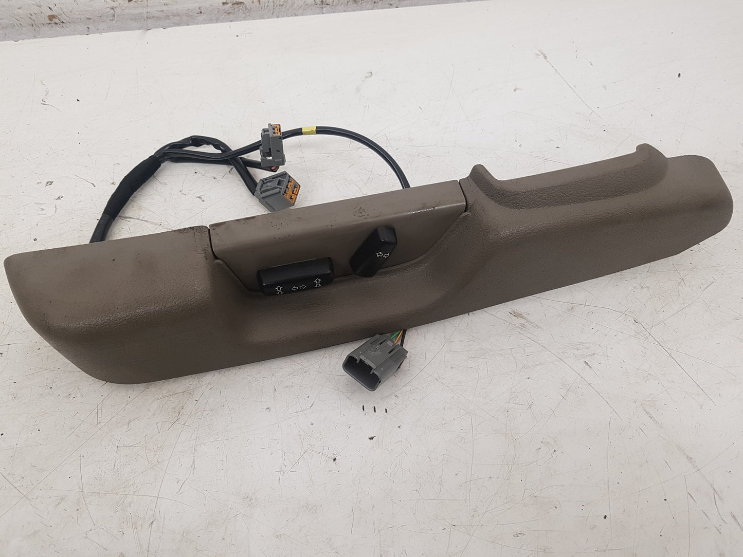 2002 - 2006 Volvo XC90  Estate SEAT CONTROL SWITCH 30697086