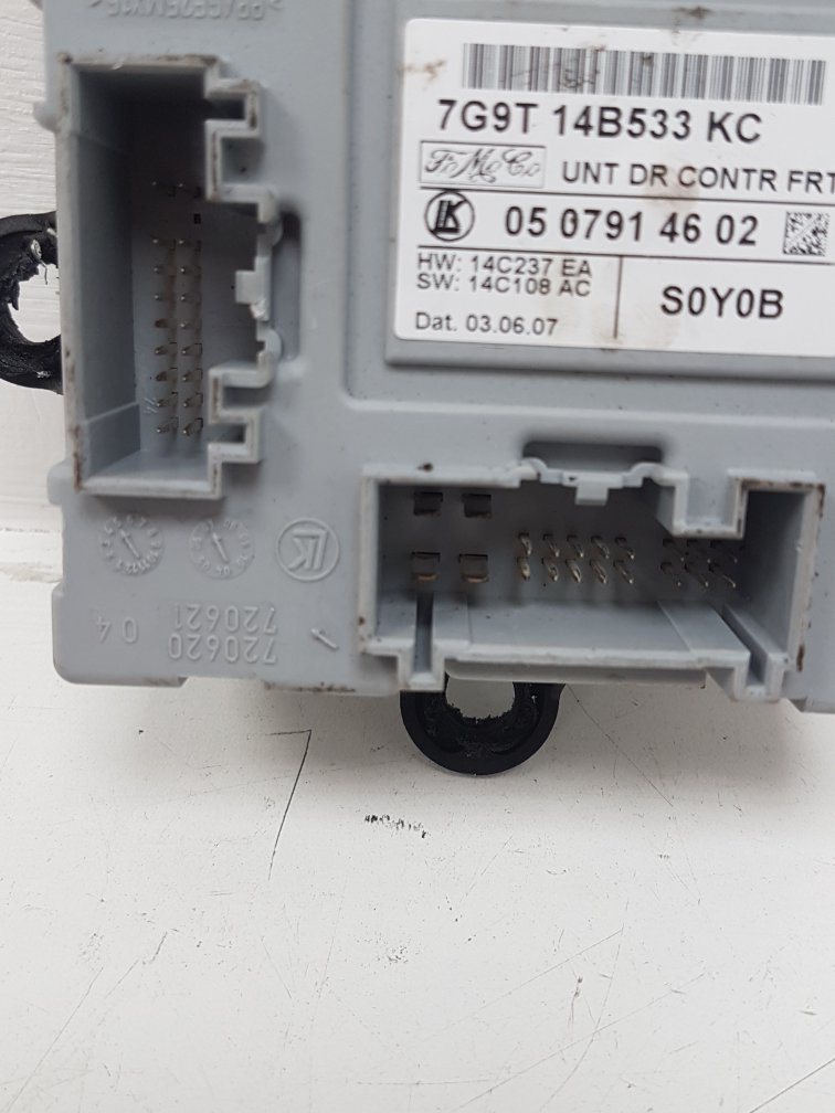 2007 - 2010 Volvo V70  Estate Door Control Module 7G9T14B533KC