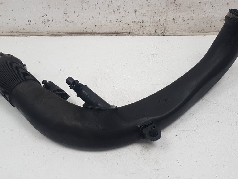 2010 - 2012 Volvo C30  Hatchback LOAD AIR INTERCOOLER PIPE 31293720