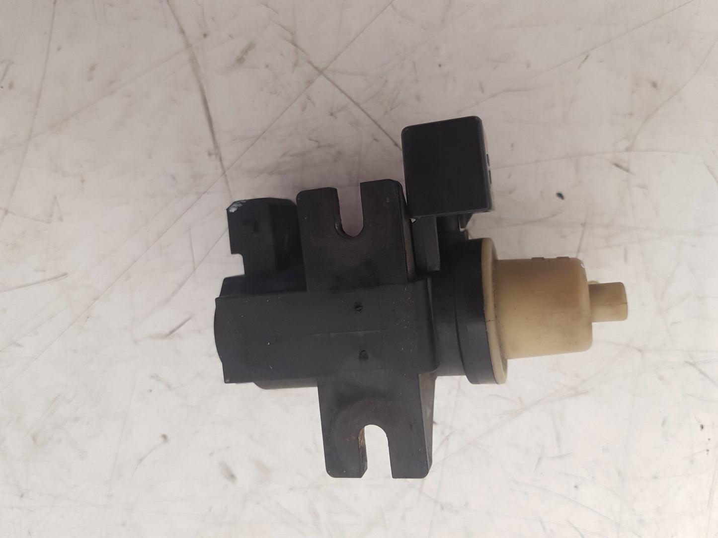 2010 - 2012 Saab 9-5  Saloon TURBO BOOST CONTROLLER 55573362