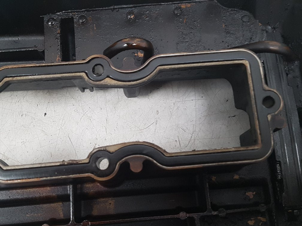 2002 Saab 9-3  Convertible ROCKER VALVE COVER 59 59 408