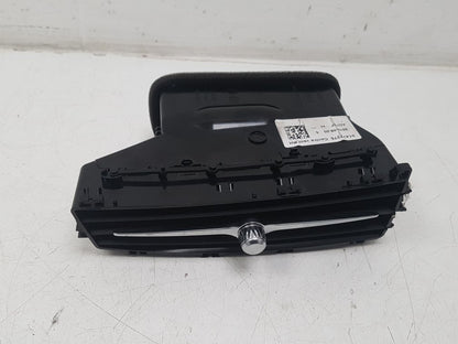 2019 - 2021 Volvo XC40 536 Estate AIR VENT (CENTRE FRONT) 31477275