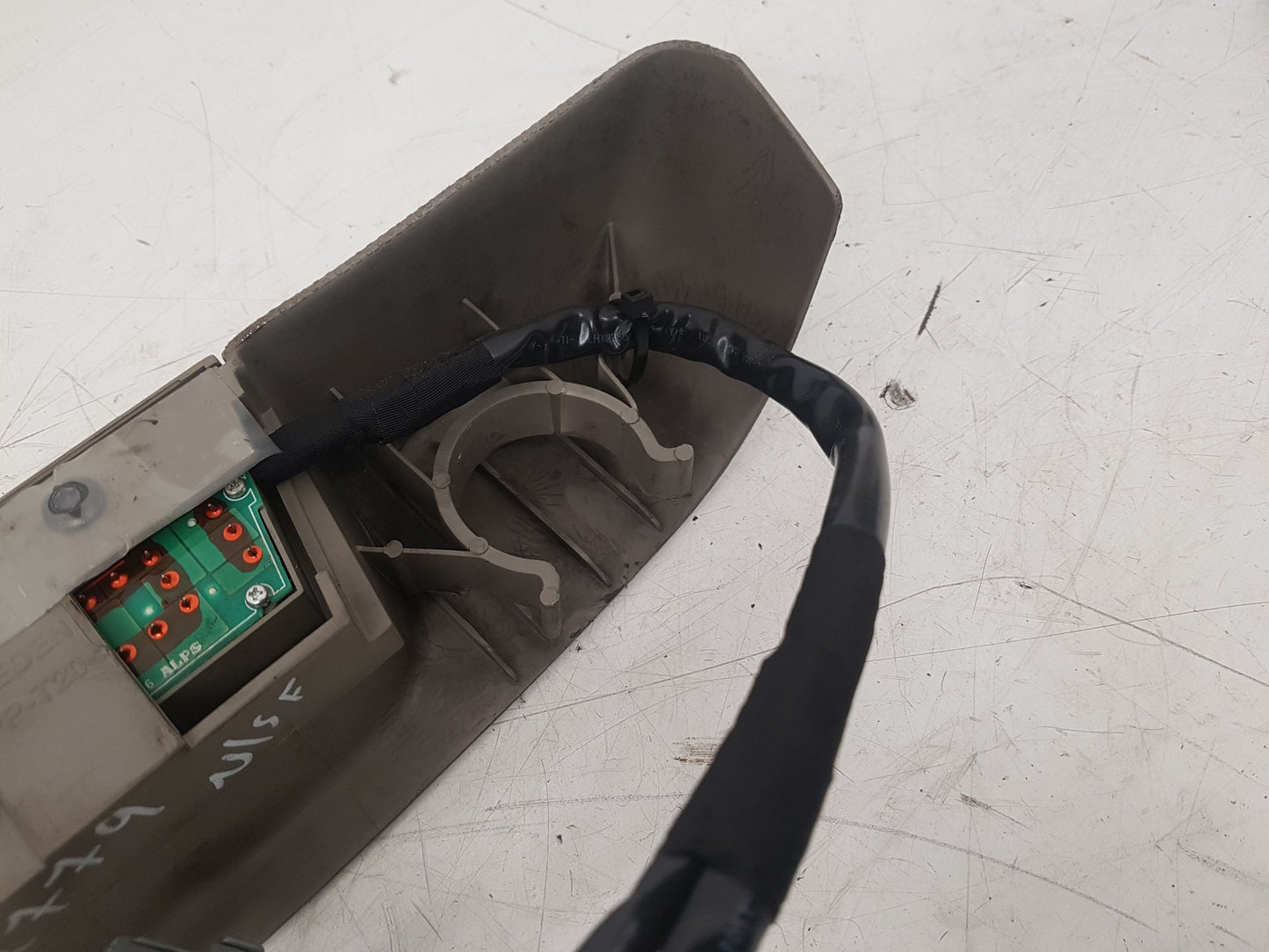 2002 - 2006 Volvo XC90  Estate SEAT CONTROL SWITCH 30697086