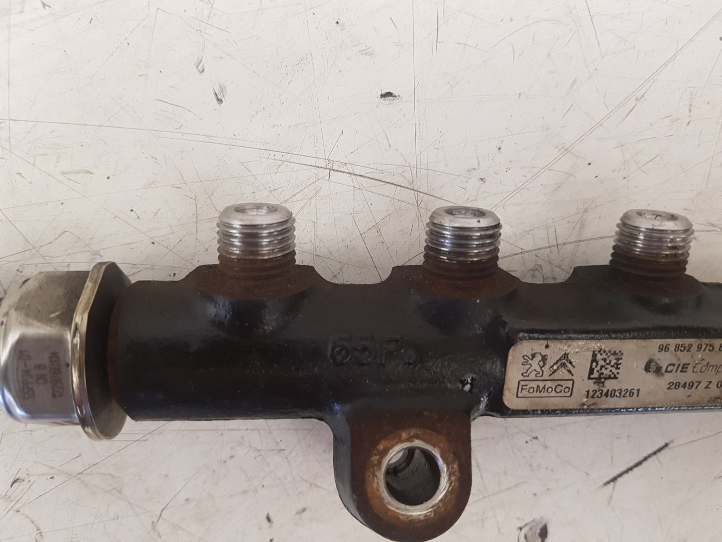 2013 - 2016 Volvo V40 III 525 Hatchback Injection Rail 968529758002