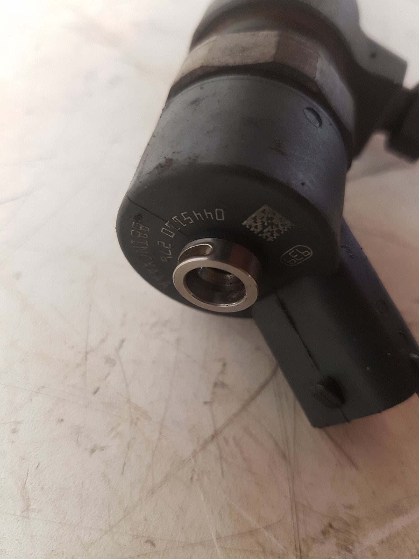 2005 - 2015 Saab 9-3  Estate Fuel Injector 93190429
