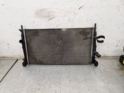 2006 - 2012 Volvo C30  Hatchback Radiator 3M5H8005TL