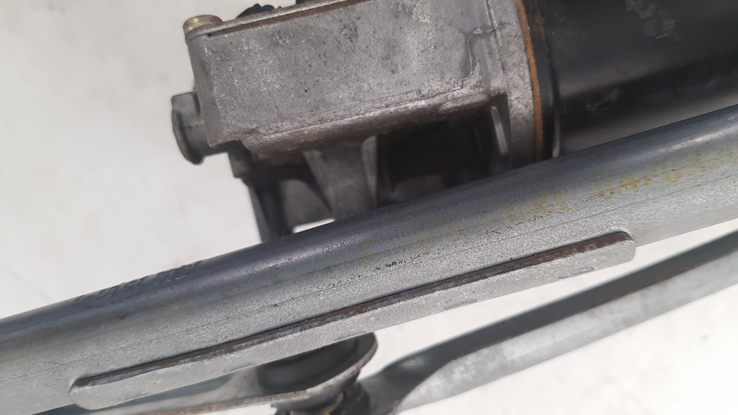 2003 - 2007 Volvo V70  Estate WIPER MOTOR (FRONT) & LINKAGE 09151850