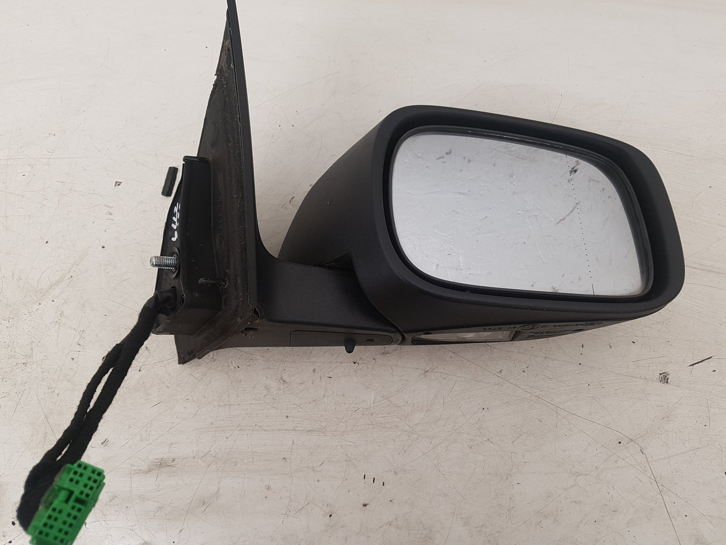2002 - 2006 Volvo XC90  Estate DOOR MIRROR - ELECTRIC (DRIVER SIDE)