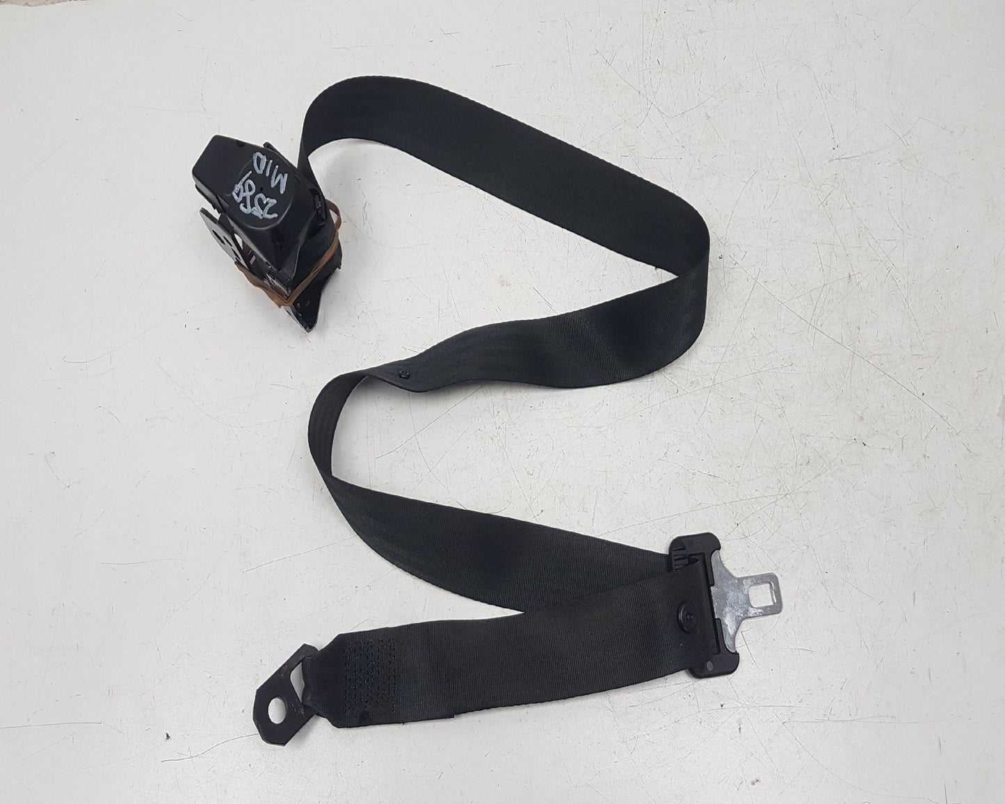 1994 - 1997 Volvo 850  Estate SEAT BELT - CENTRE REAR 3525394