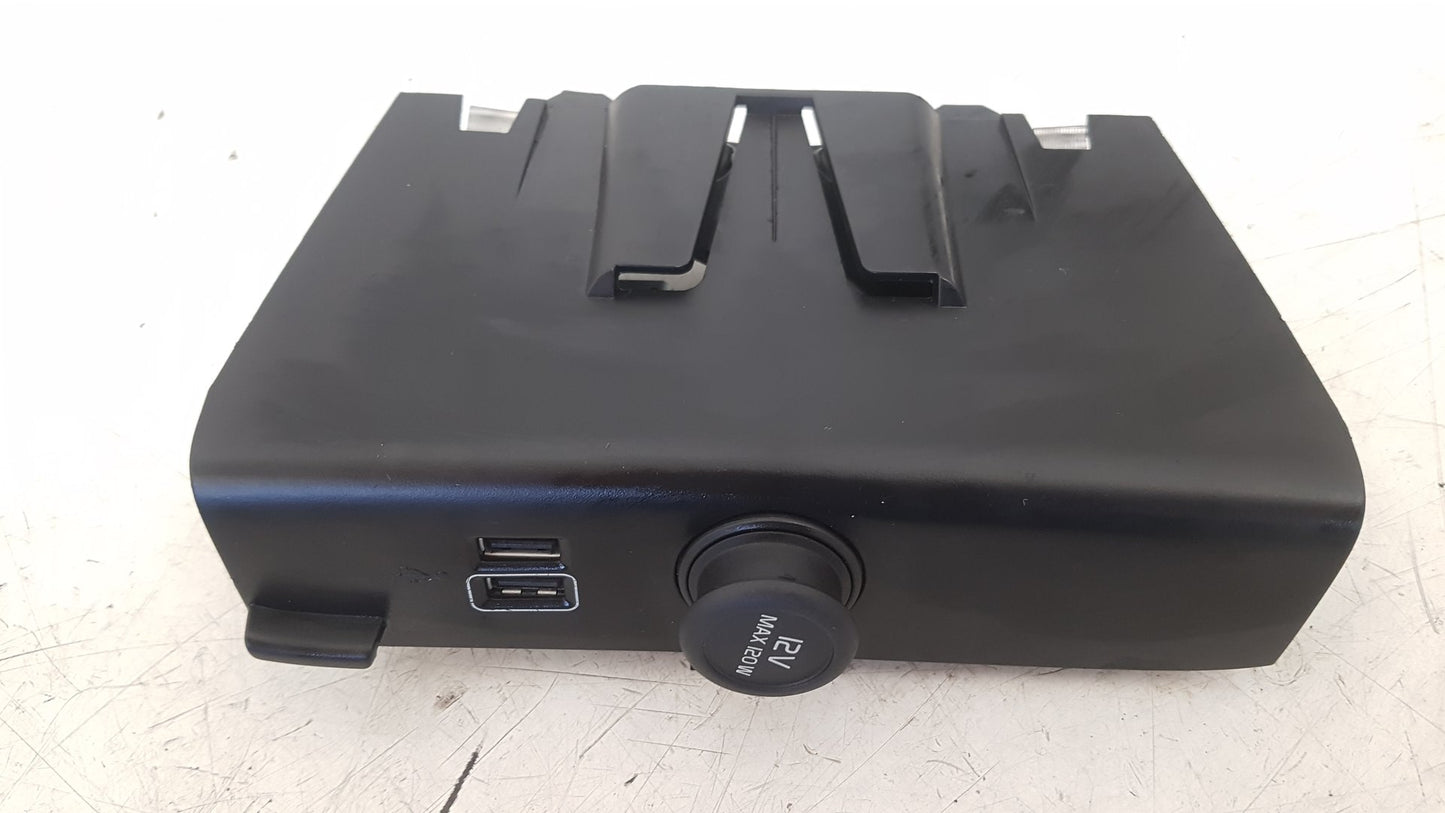 2017 - 2025 Volvo XC40 536 SUV Centre Console Front Cover 31469021, 31407038