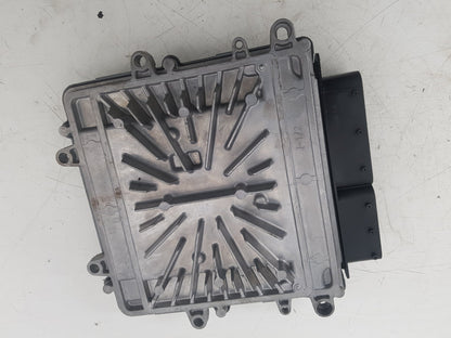 2000 - 2007 Volvo XC70  Estate Engine ECU 30729826A