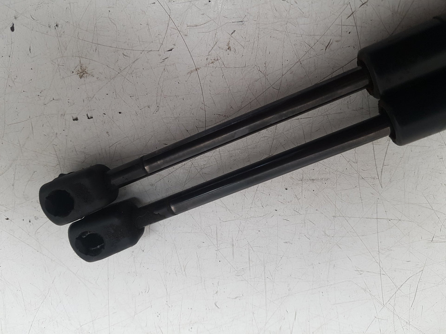 2011 - 2017 Volvo XC60  Estate BOOT STRUTS (PAIR) 30784935