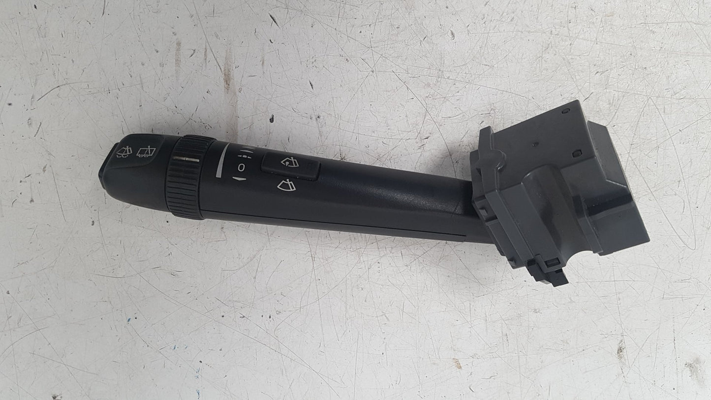2003 - 2005 Volvo V70  Estate Wiper Switch 30768101