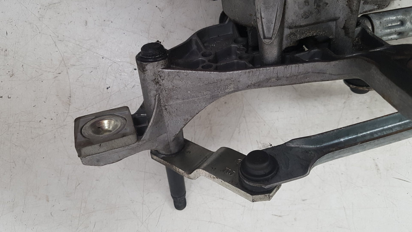 2010 - 2014 Volvo XC60  Estate WIPER MOTOR (FRONT) & LINKAGE 31333455