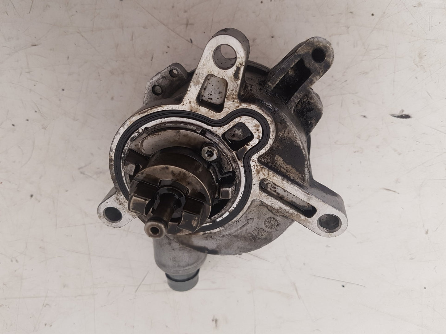 2001 - 2010 Volvo S60  Saloon Vacuum/Air Pump 8658230