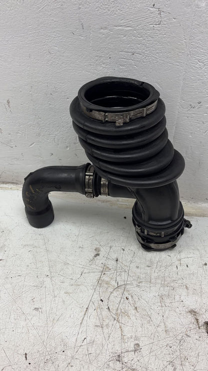 2017 - 2026 Volvo V60 II 225 Estate A/C Pipe  31694238