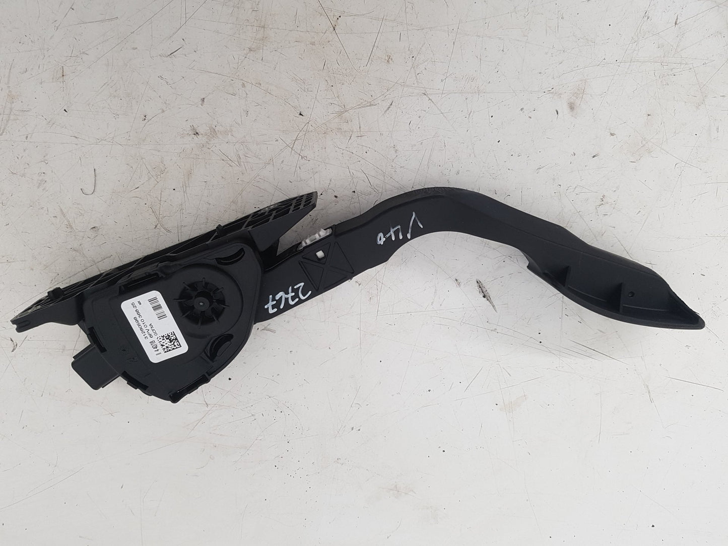 2012 - 2017 Volvo V40  Hatchback Accelerator Pedal 31280598