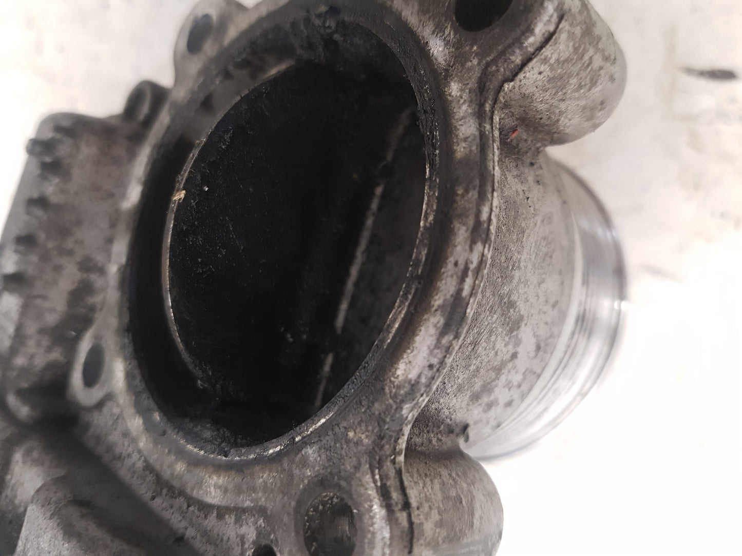 2011 - 2014 Volvo XC90  Estate Throttle Body 31216665
