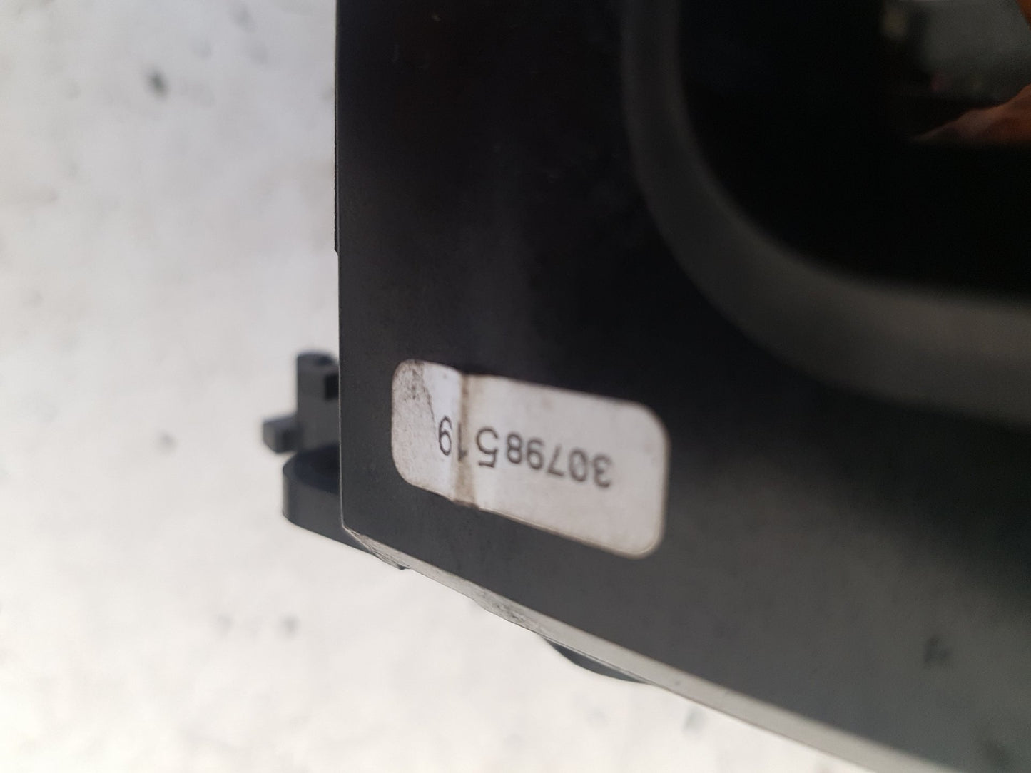 2004 - 2007 Volvo XC70  Estate STEERING WHEEL MODULE 30798519