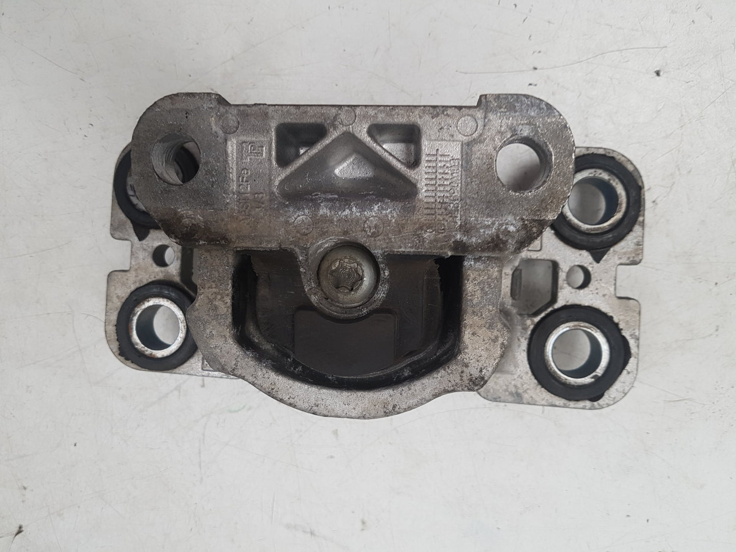 2008 - 2013 Volvo XC60 I 156 Estate Left Engine Mount HL8070M08