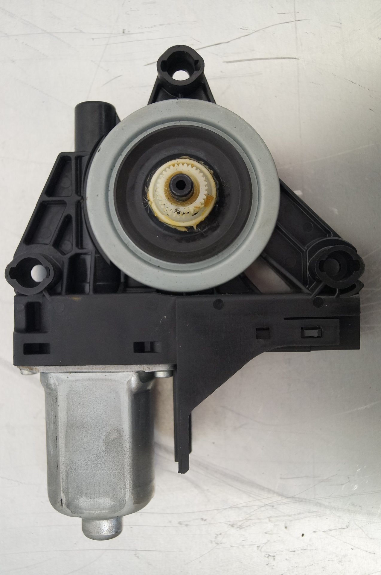 2008 - 2017 Volvo XC60   WINDOW REG MOTOR (PASSENGER SIDE REAR) 966265-101 31253063