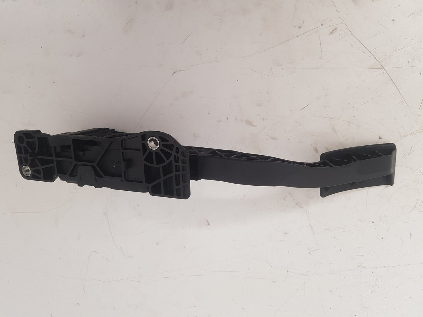 2013 Volvo V40  Hatchback Accelerator Pedal 31280596