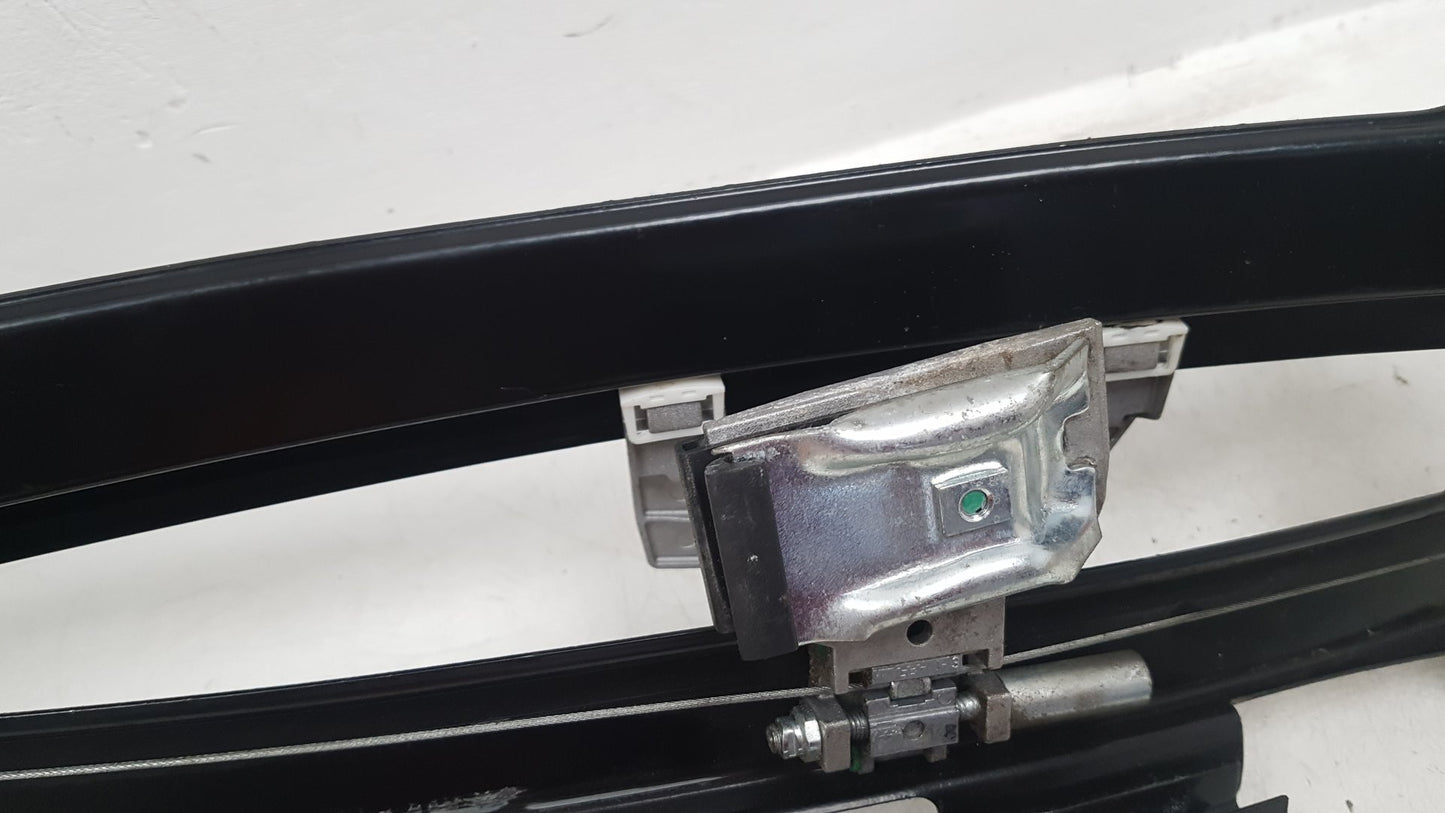 2007 - 2013 Volvo C70  Convertible WINDOW REGULATOR/MECH ELECTRIC  (FRONT PASSENGER SIDE) 30633660