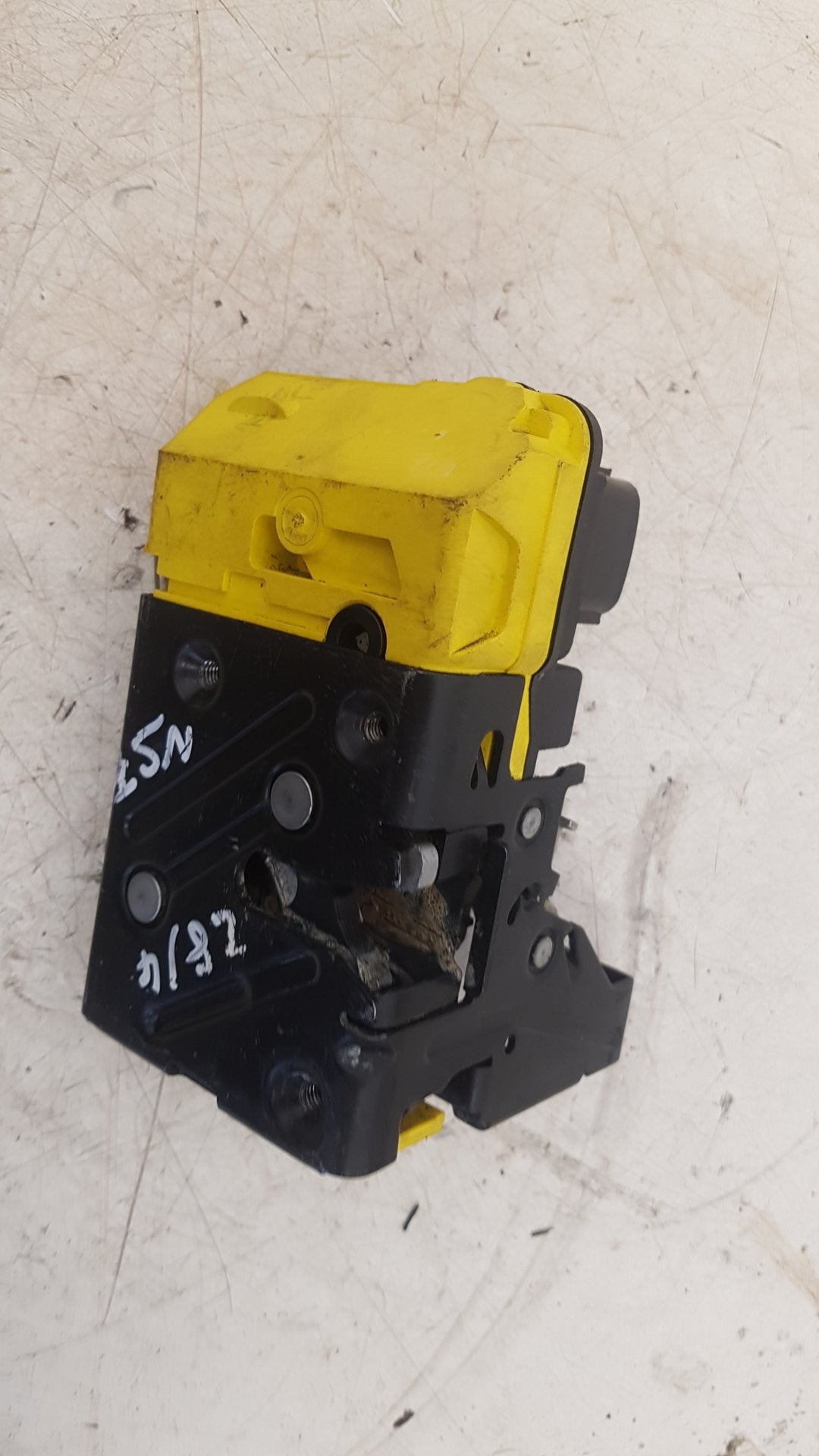 2010 Volvo XC90 I 275Y1CZ7144B1576959- Left Rear Door Front Lock Mechanism VRAC Grade A