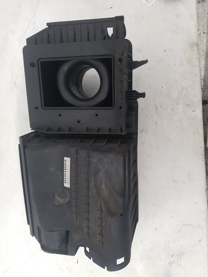 2007 - 2013 Volvo C70  Convertible Air Filter Box 30677533