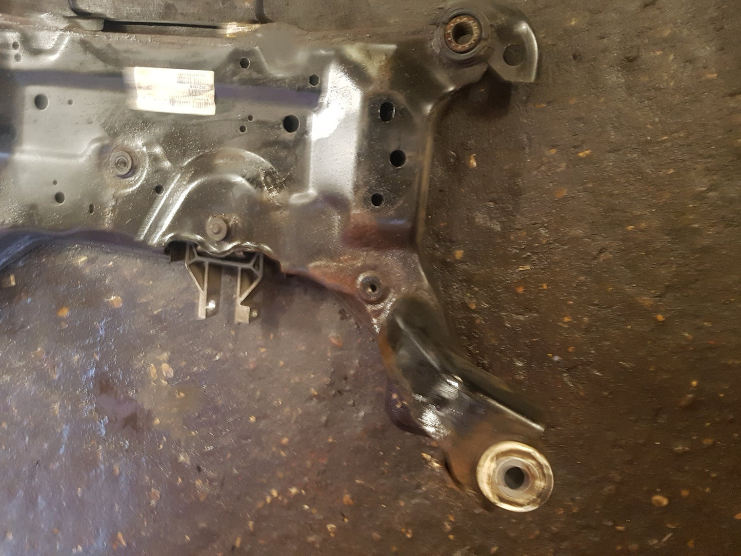 2013 - 2016 Volvo V40 III 525 Hatchback Front Subframe TO33A